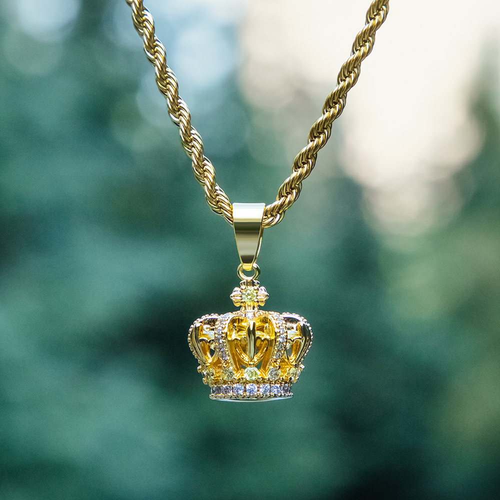 Yellow Diamonds Crown Pendant in Gold