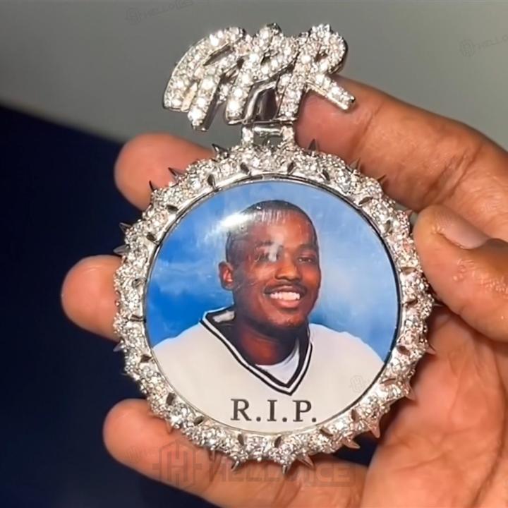 Iced Custom Photo & Name Thorn Disc Pendant