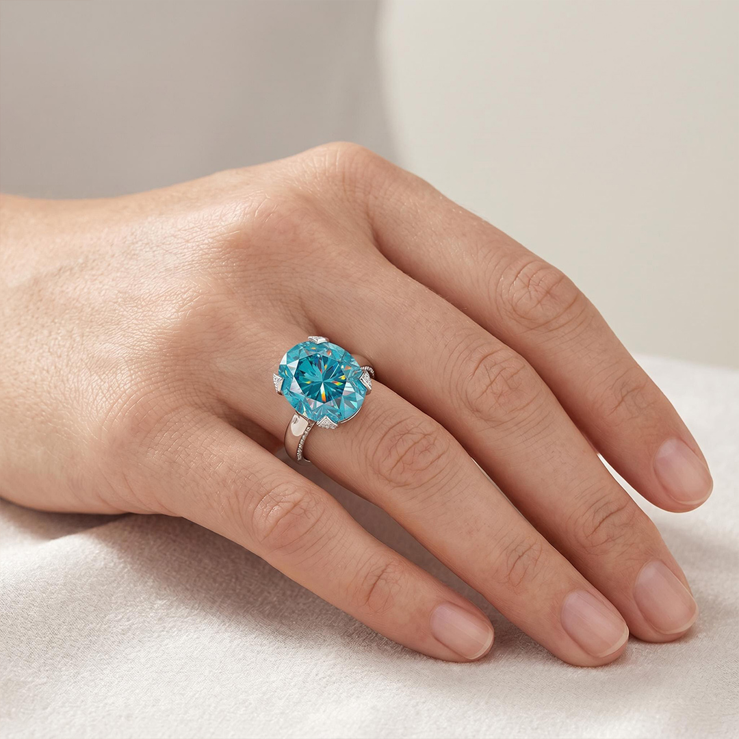 Stunning 5Ct Oval Aquamarine Engagement Ring Stunning 5Ct Oval Aquamarine Engagement Ring
