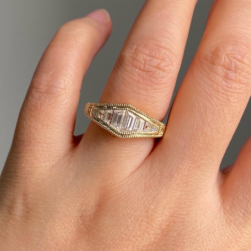 Vintage Patterned Irregular Emerald Cut Band