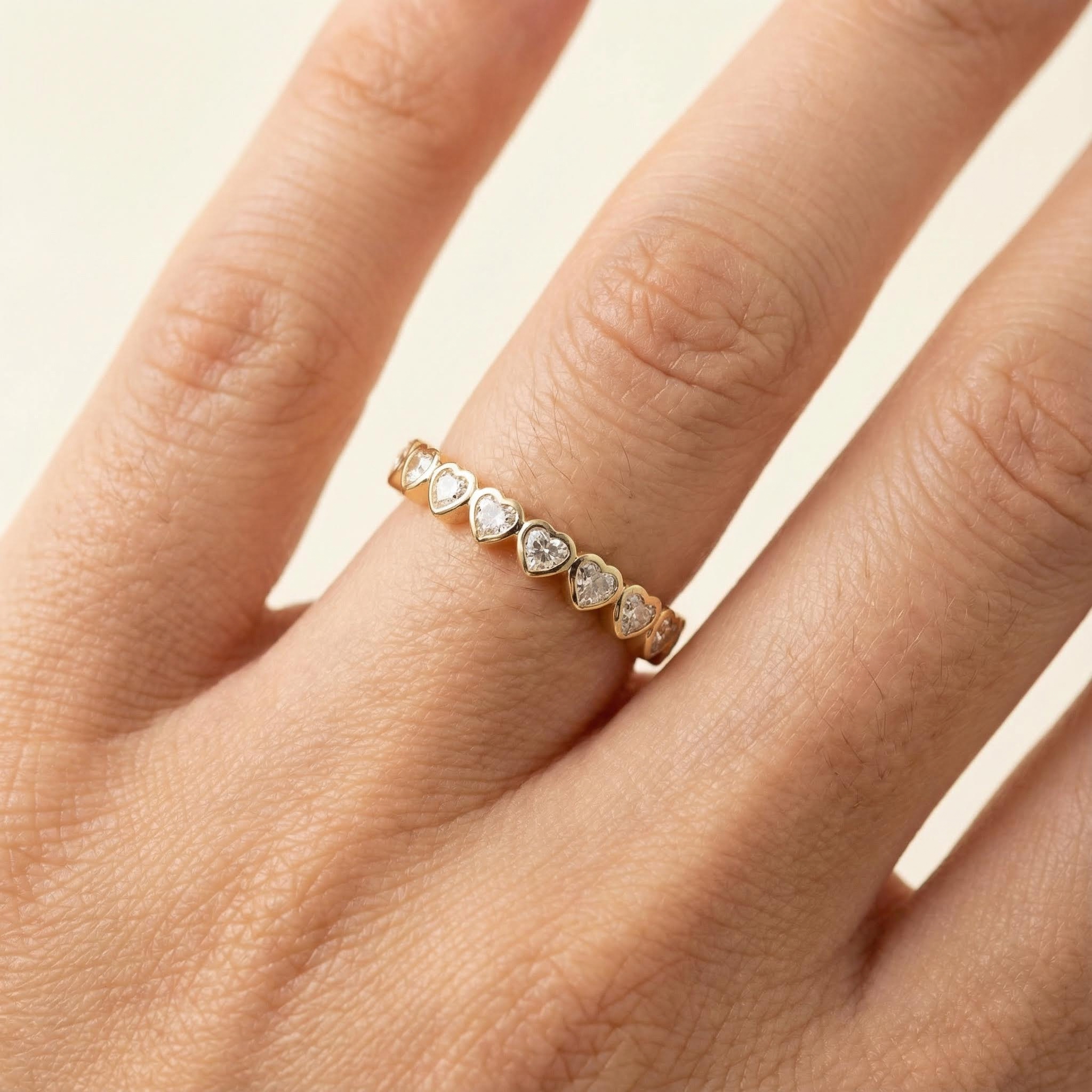 Heart Enternity Band in Gold Heart Enternity Band in Gold