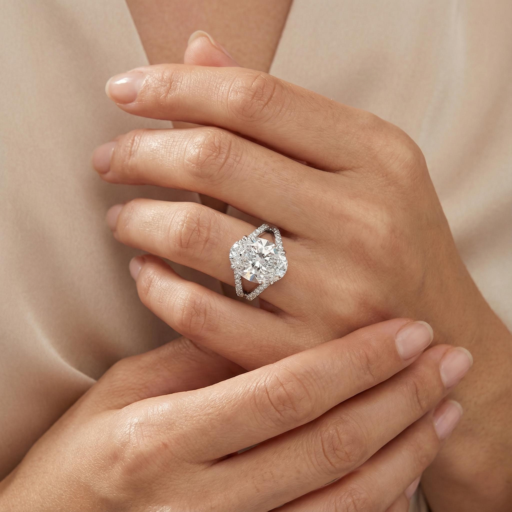 8ct Oval Cut Engagement Ring in Silver