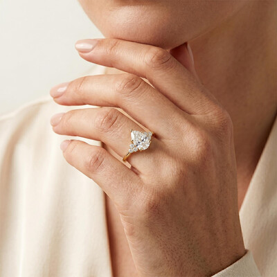 Pear Cut with Side Round Diamond Engagement Ring