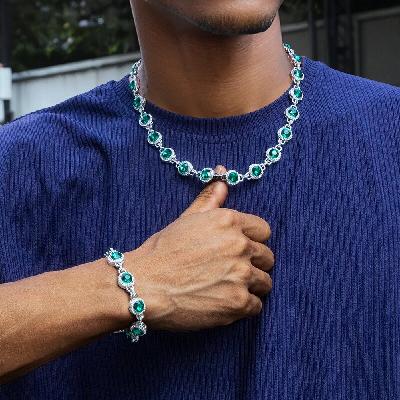 Round Brilliant Cut Emerald Green Diamonds Necklace & Bracelet