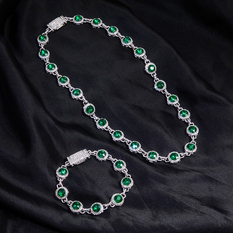 Round Brilliant Cut Emerald Green Diamonds Necklace & Bracelet