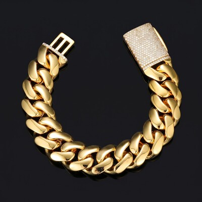 20mm/22mm Iced Clasp Cuban Bracelet in Gold