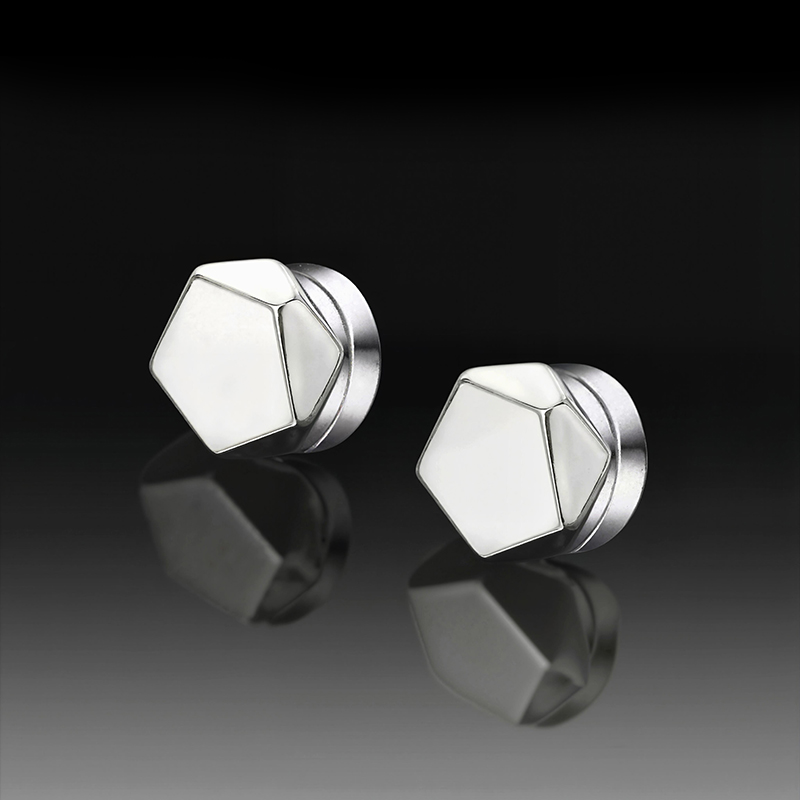 Irregular Pentagonal Magnetic Earrings Irregular Pentagonal Magnetic Earrings