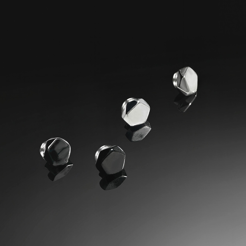 Irregular Pentagonal Magnetic Earrings Irregular Pentagonal Magnetic Earrings