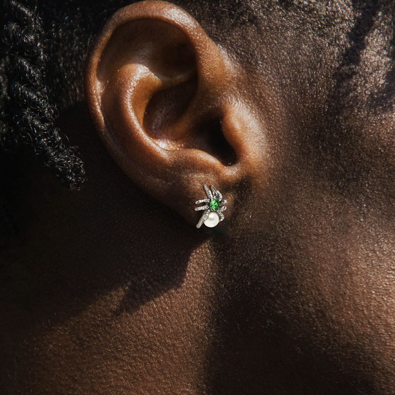 Spider Pearl & Emerald Green Diamond  Stud Earrings