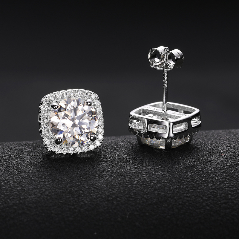 0.5Ct/1Ct/2Ct Moissanite Round Cut Stud Earrings in S925 Silver