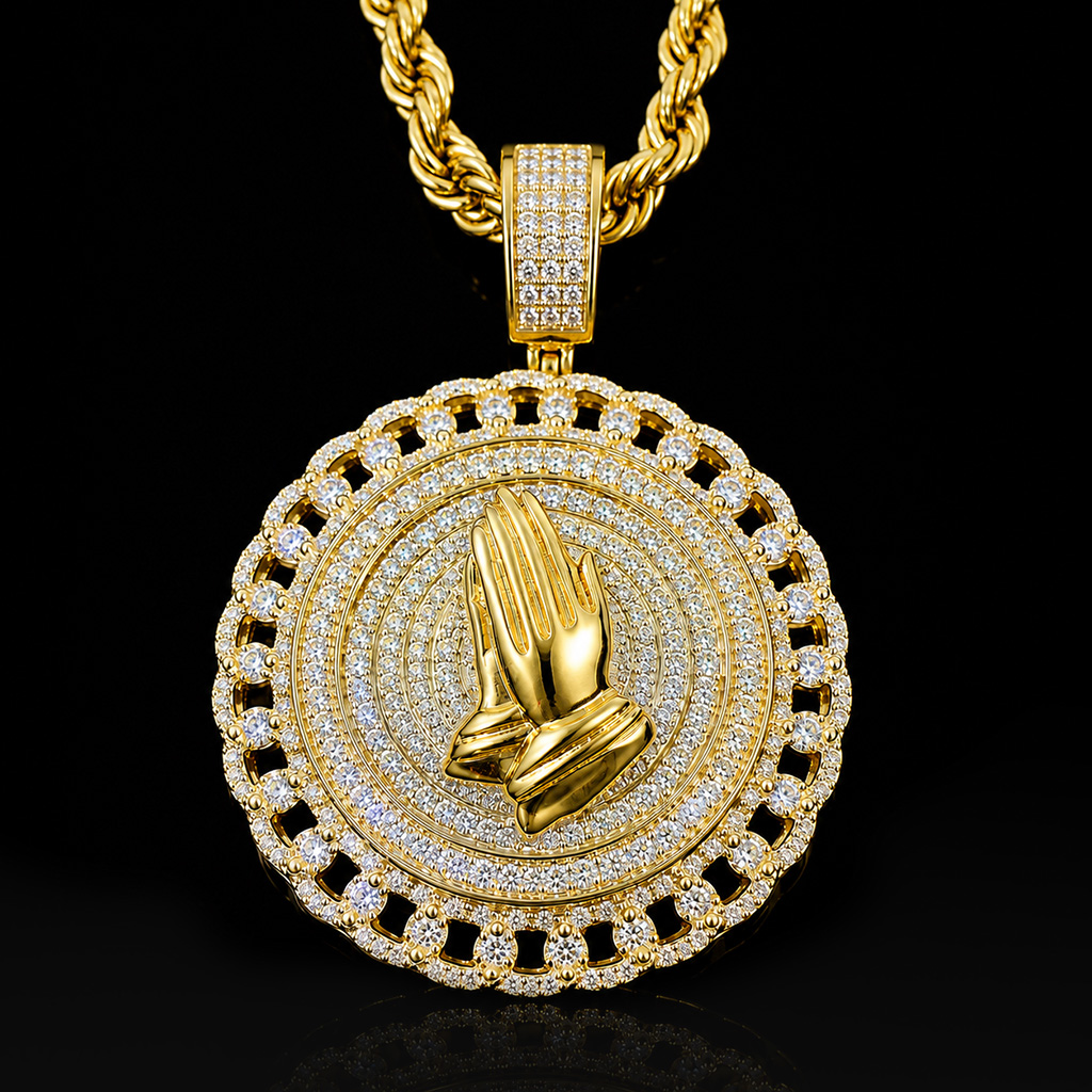 Cuban Disc Prayer Hand Pendant in Gold