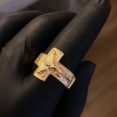 INRI Ring in Gold for Men