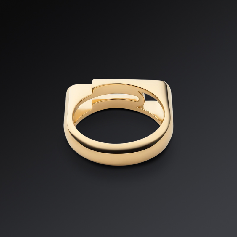 Paper Clip Ring in Gold