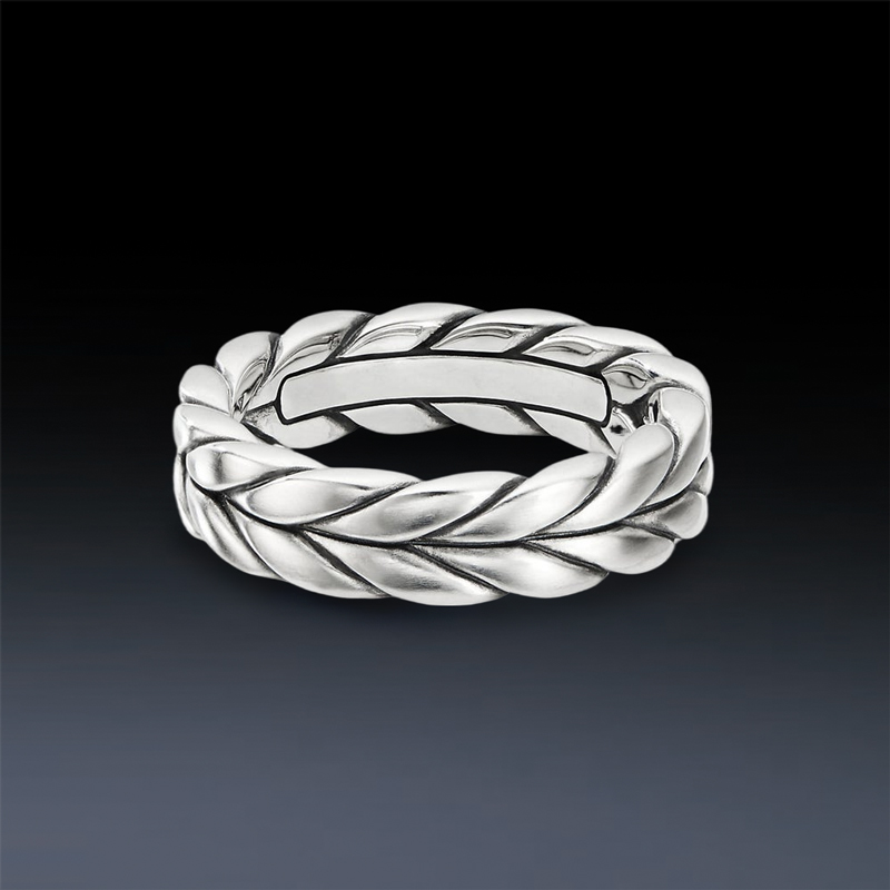 Leaf Chevron Band Ring in White Gold