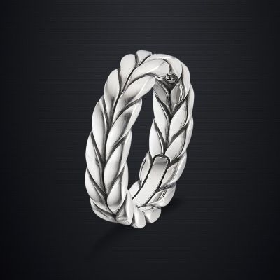 Leaf Chevron Band Ring in White Gold