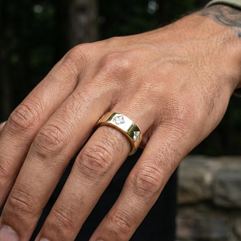 1.92 CTW White Diamond Wedding Band Ring for Men