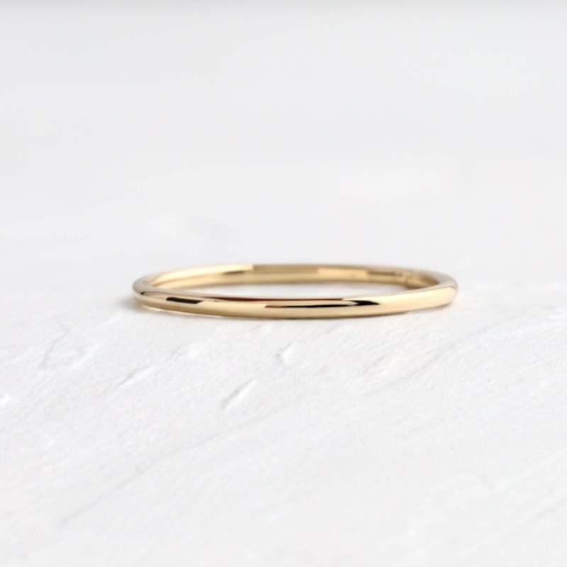 Smooth and Skinny Thin Ring