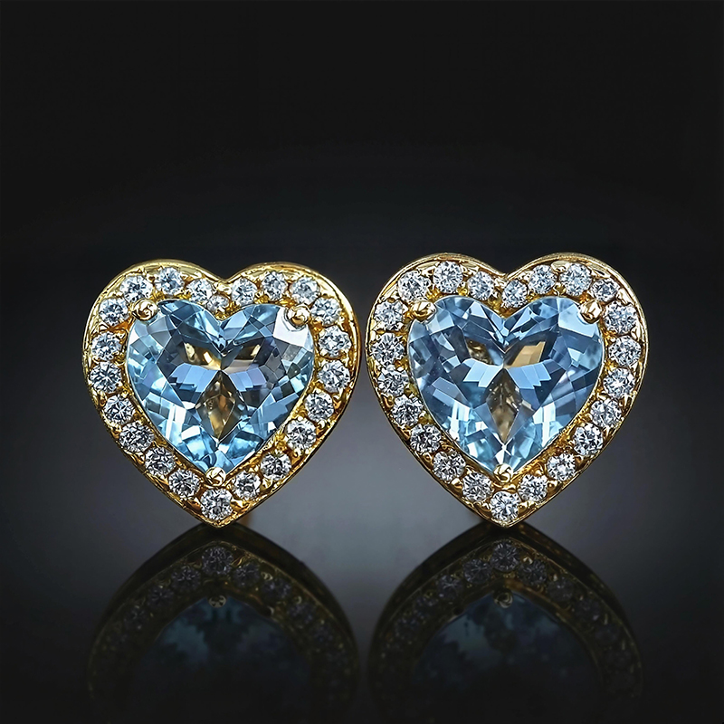 4Ct Heart-shaped Halo Stud Earrings
