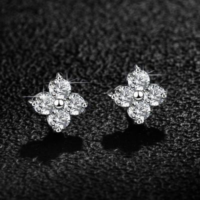 S925 & Moissanite 0.8Ct Four Leaf Clover Stud Earrings