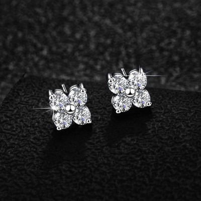 S925 & Moissanite 0.8CTW Four Leaf Clover Stud Earrings