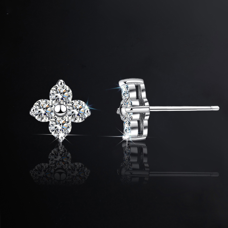 S925 & Moissanite 0.8CTW Four Leaf Clover Stud Earrings S925 & Moissanite 0.8CTW Four Leaf Clover Stud Earrings
