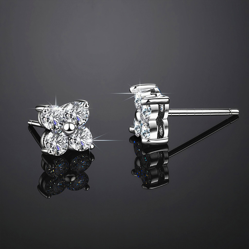 S925 & Moissanite 0.8CTW Four Leaf Clover Stud Earrings S925 & Moissanite 0.8CTW Four Leaf Clover Stud Earrings