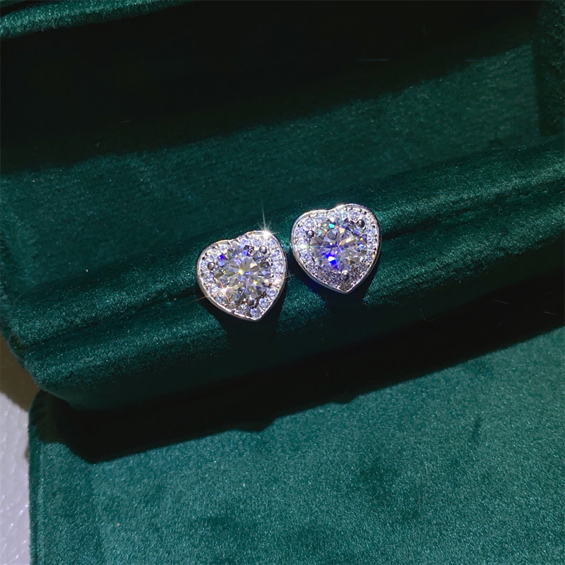 0.5Ct/1Ct Certified VVS1 Moissanite Heart Halo Earrings in S925 Silver