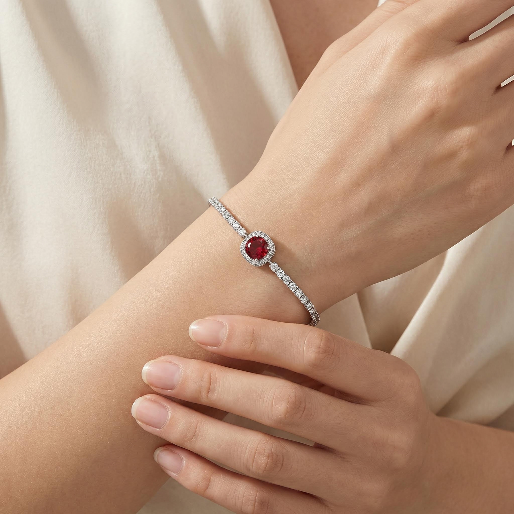 Colorful Round Cut VVS Moissanite S925 Silver Bracelet Colorful Round Cut VVS Moissanite S925 Silver Bracelet