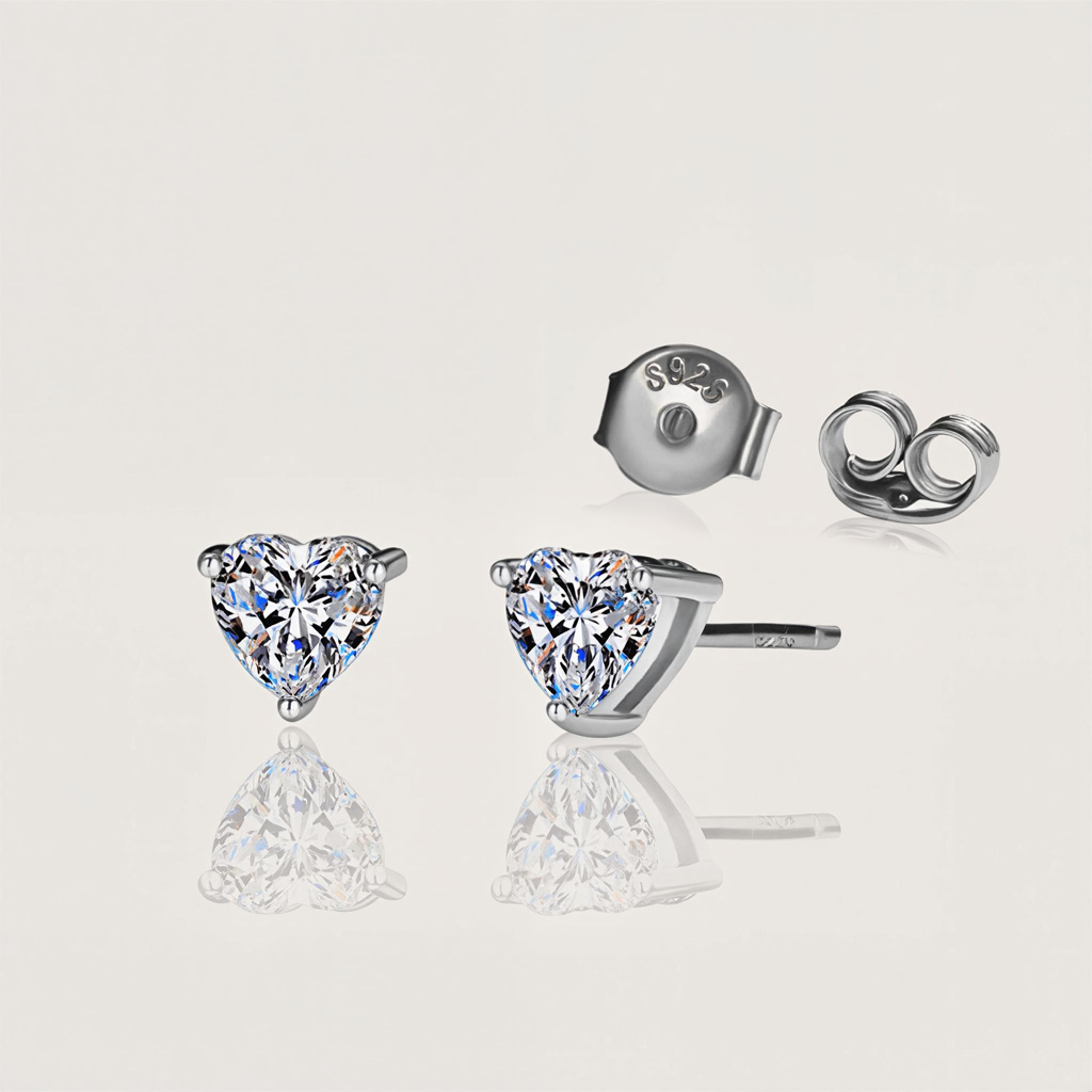 0.5CT/1CT Heart Cut VVS Moissanite S925 Silver Stud Earrings