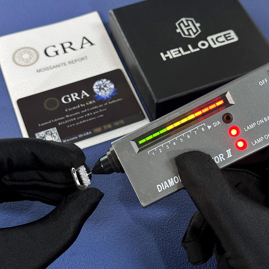 Simple U-shaped VVS Moissanite S925 Silver Geometric Earrings