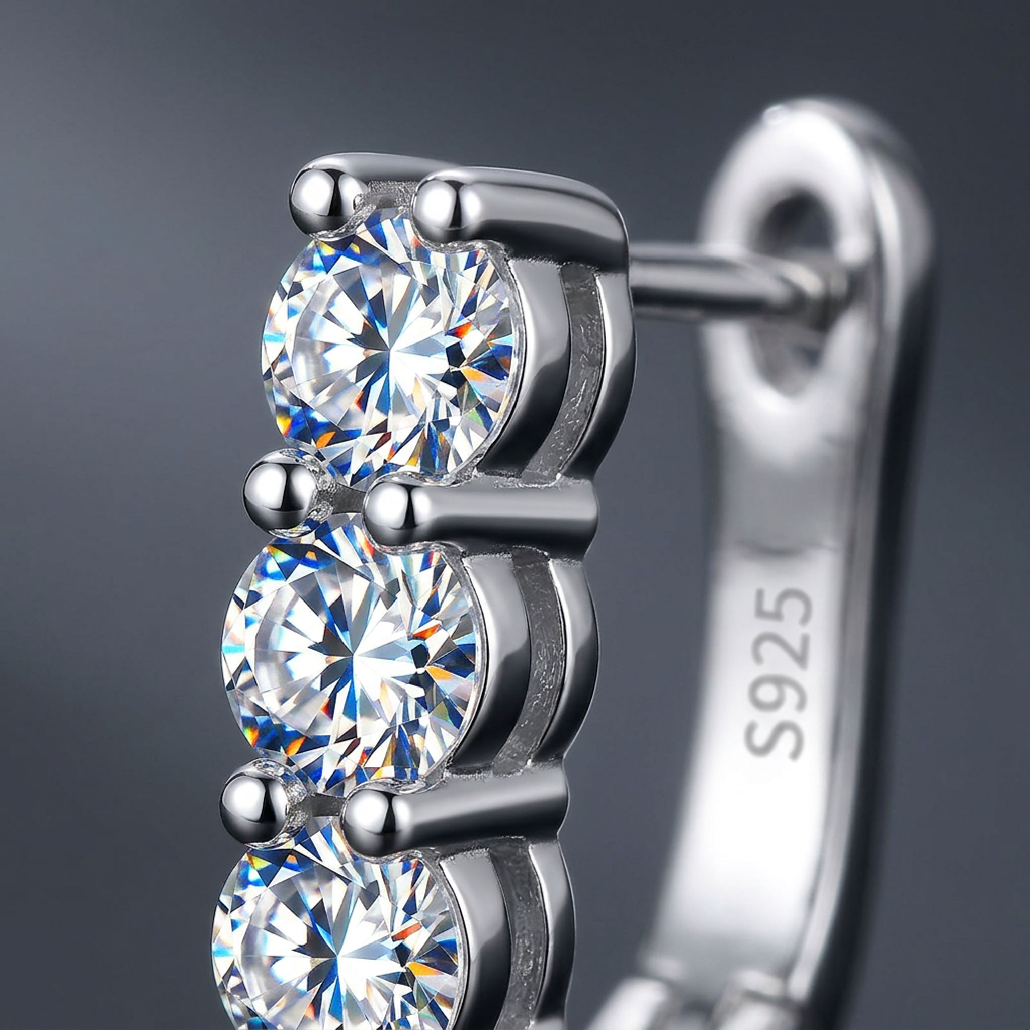Simple U-shaped VVS Moissanite S925 Silver Geometric Earrings Simple U-shaped VVS Moissanite S925 Silver Geometric Earrings