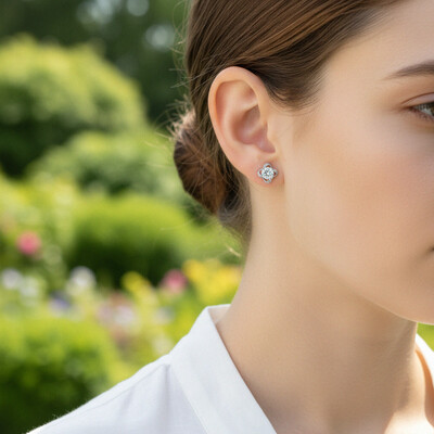 Round Cut VVS Moissanite S925 Silver Clover Stud Earrings