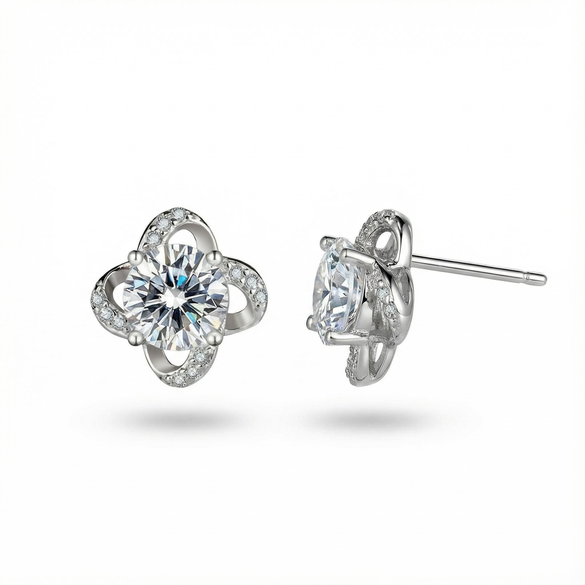Round Cut VVS Moissanite S925 Silver Clover Stud Earrings
