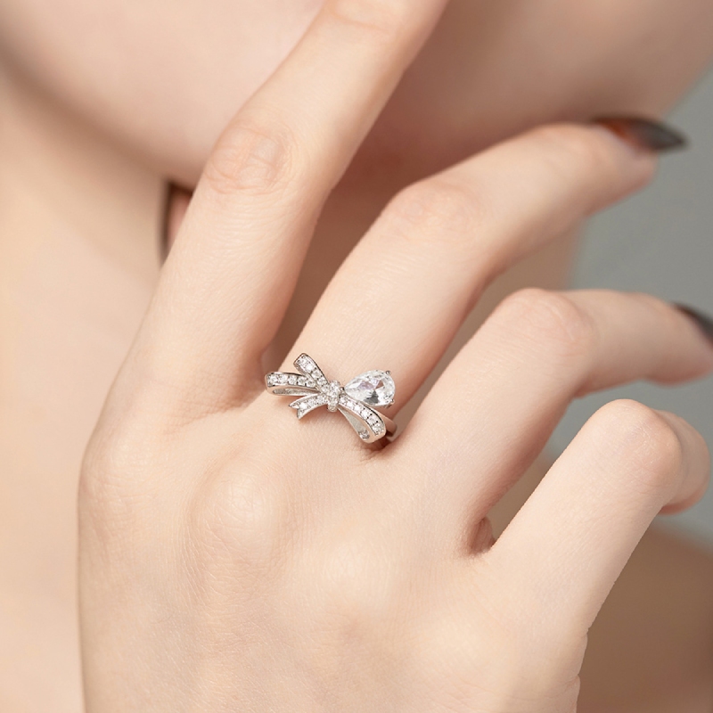 S925 Silver Bow Inlaid Teardrop Diamond Engagement Ring S925 Silver Bow Inlaid Teardrop Diamond Engagement Ring