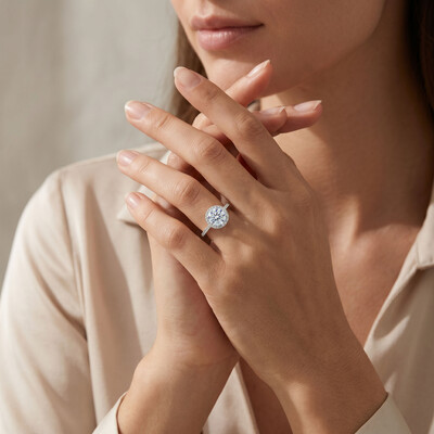 0.5CT/1CT Round Cut VVS Moissanite S925 Silver Halo Engagement Ring