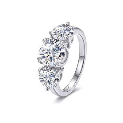 4CT Round Cut VVS Moissanite S925 Silver Three Stone Engagement Ring