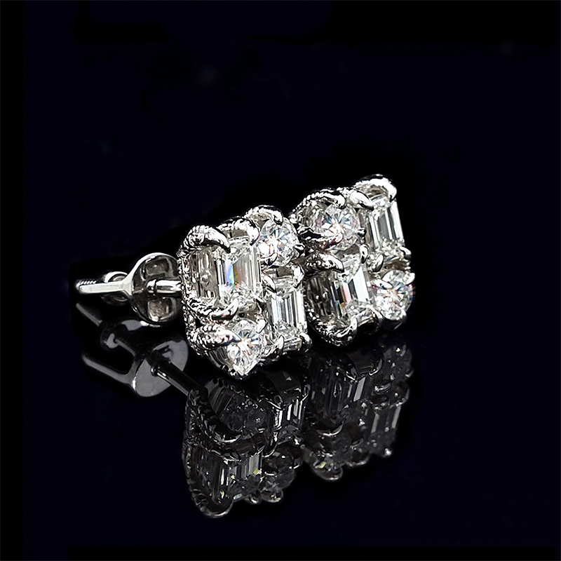 Baguette & Round Diamond Claw Stud Earrings
