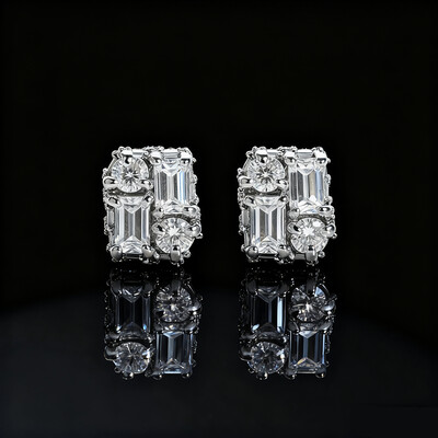 Baguette & Round Diamond Claw Stud Earrings