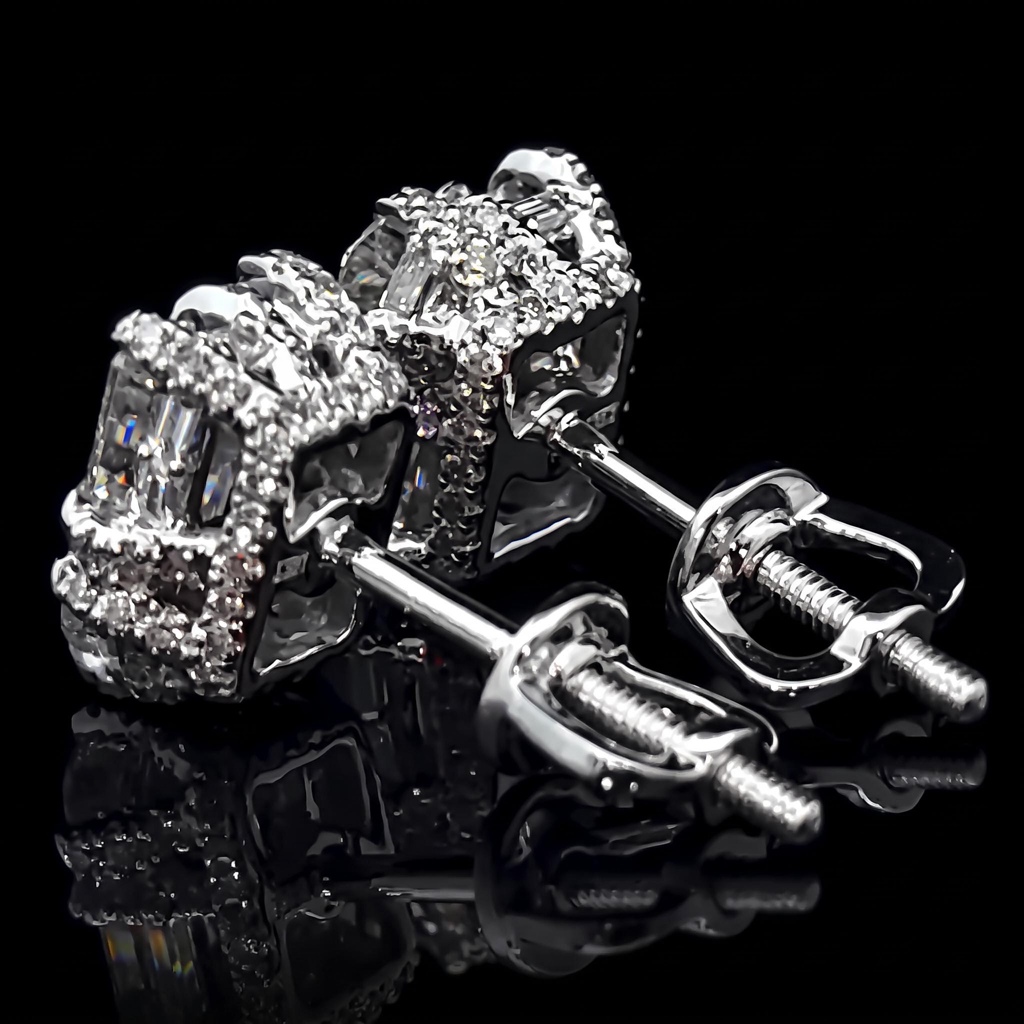 Emerald & Round Diamond Claw Stud Earrings Emerald & Round Diamond Claw Stud Earrings