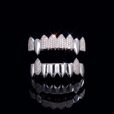 Iced Out Vampire Fang Grillz Set