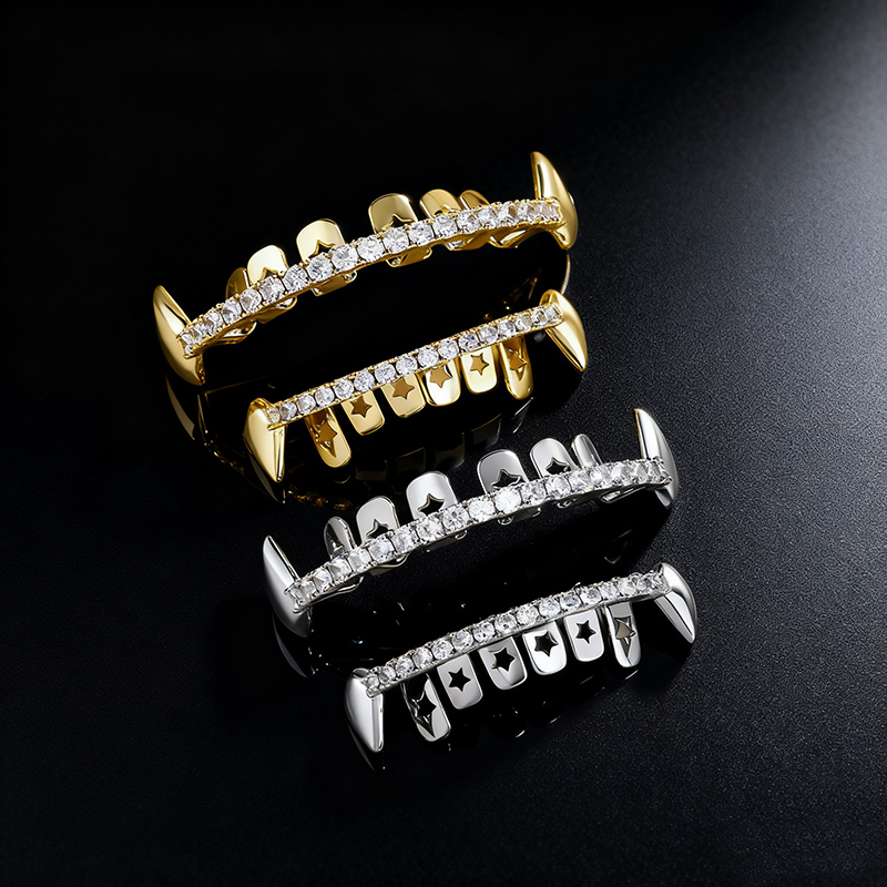 Iced Out Hollow Star Vampire Fang Grillz Set