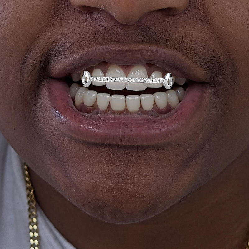 Iced Out One-Line Vampire Fang Grillz