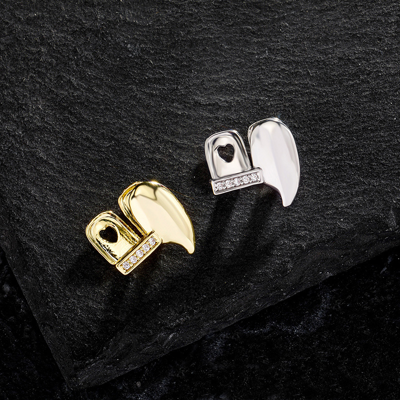 Iced Out Vampire Fang Double Grillz