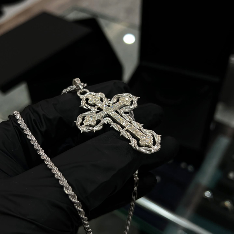Iced Out Cross Pendant Necklace with Rope Frame Iced Out Cross Pendant Necklace with Rope Frame