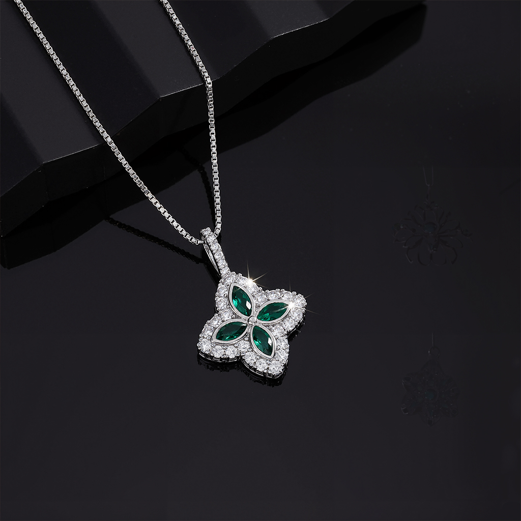 Iced Out Four Leaf Clover Pendent Necklace
