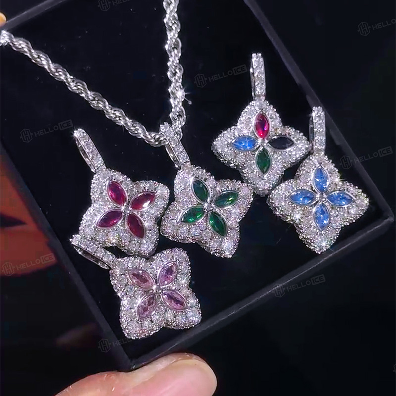 Iced Out Four Leaf Clover Pendent Necklace