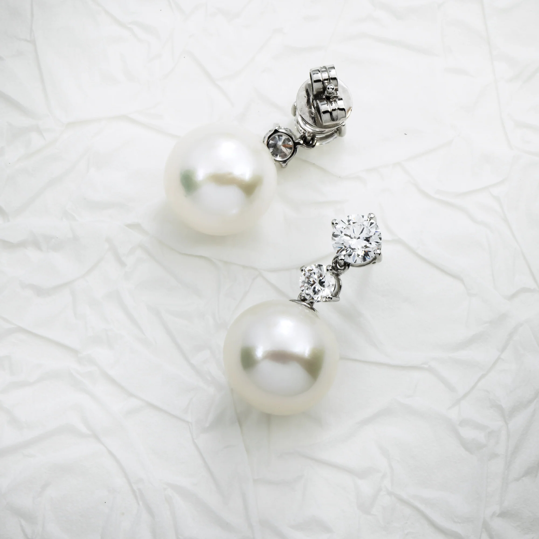 S925 Silver Round Diamond & Pearl Drop Earrings S925 Silver Round Diamond & Pearl Drop Earrings