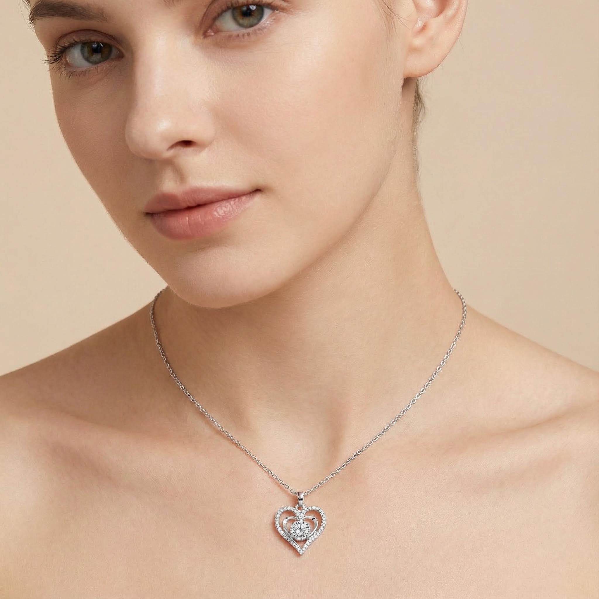 2CT Round Cut Love Heart VVS Moissanite S925 Silver Pendent Necklace