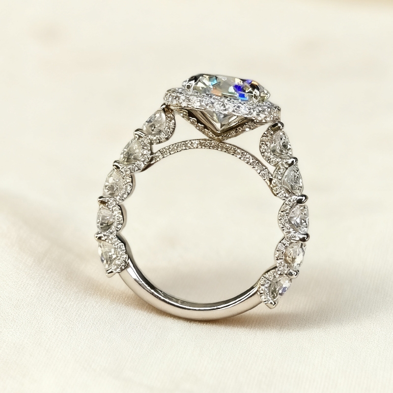10.5CT Round Cut VVS Moissanite Halo Engagement Ring 10.5CT Round Cut VVS Moissanite Halo Engagement Ring
