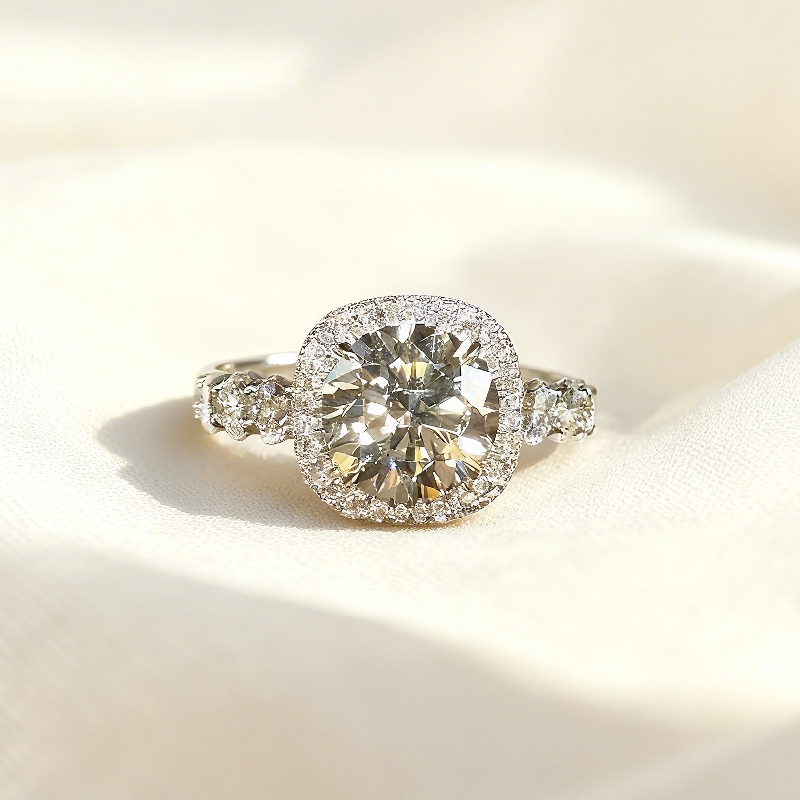 10.5CT Round Cut VVS Moissanite Halo Engagement Ring 10.5CT Round Cut VVS Moissanite Halo Engagement Ring